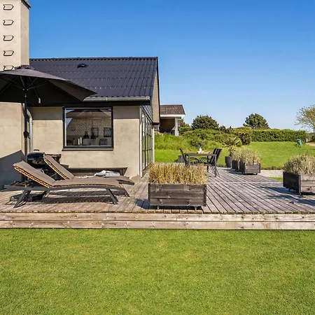 Gorgeous In With Kitchen * Фоборг