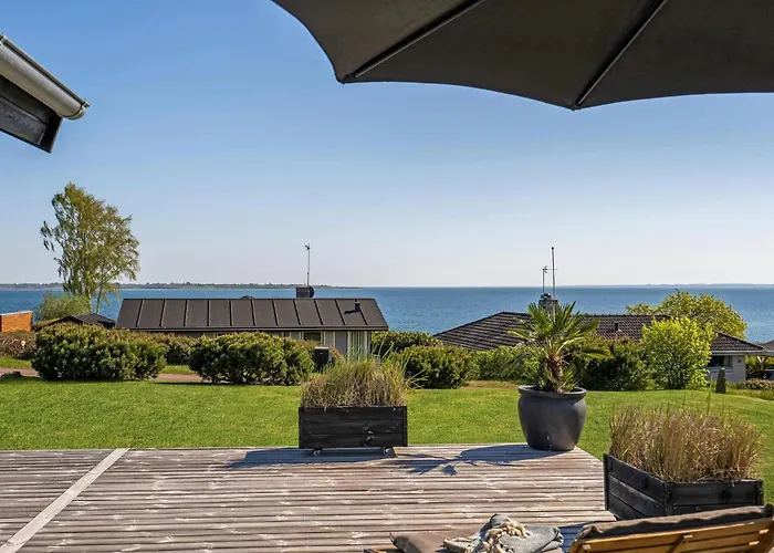 Nyaraló Gorgeous In With Kitchen Fåborg